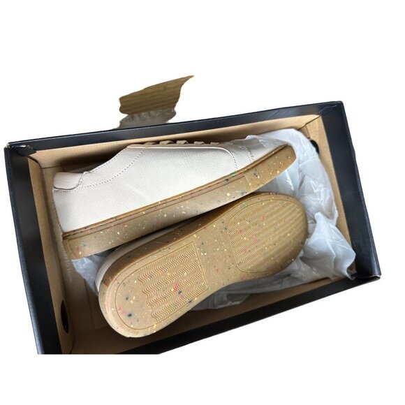 Kenneth Cole Kam Resource Women's Sneakers Color Shell  Size 5 Eu 35.5  UK 3 119 - Picture 8 of 16